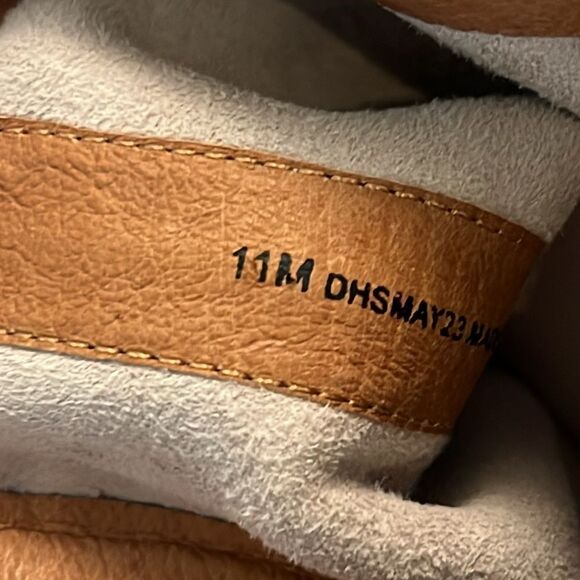 Andre Assous Vernon Water-Resistant Suede Bootie – Light Grey – Size 11 (NWOB) - Picture 7 of 8